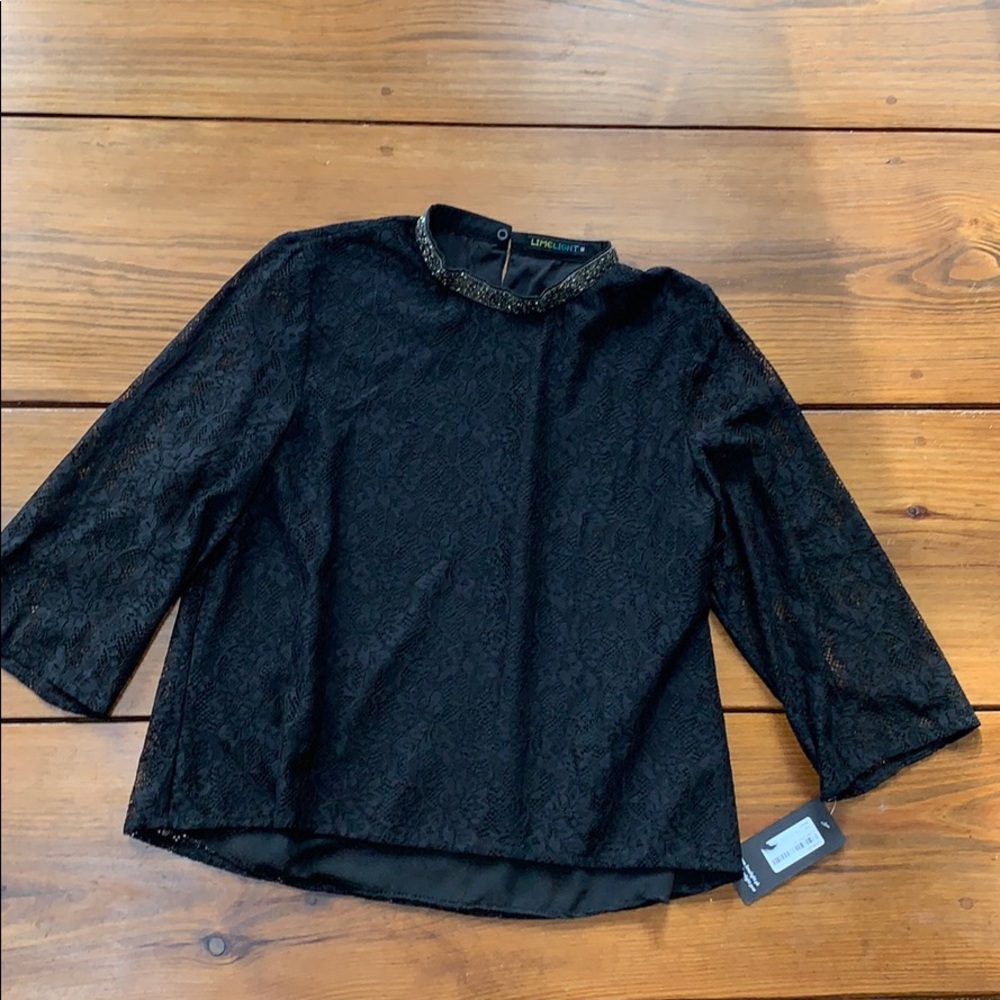 📿Handmade Lace top w/ beaded neck detail